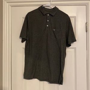 Grey vineyard vines collard shirt